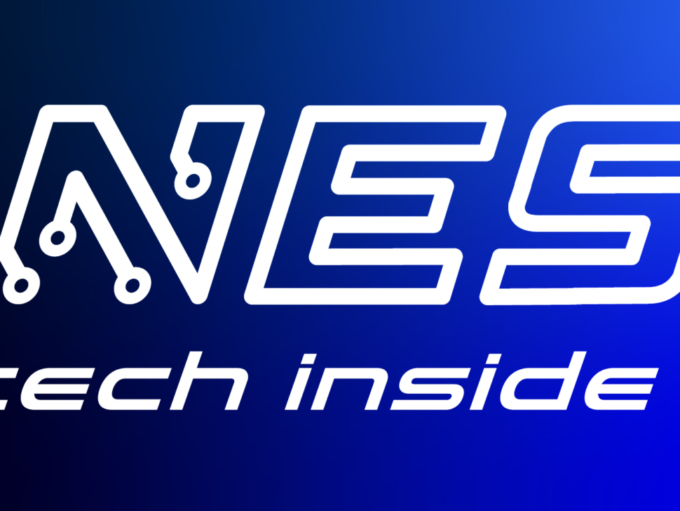 Pino Black Friday Teaser - Logo su blu